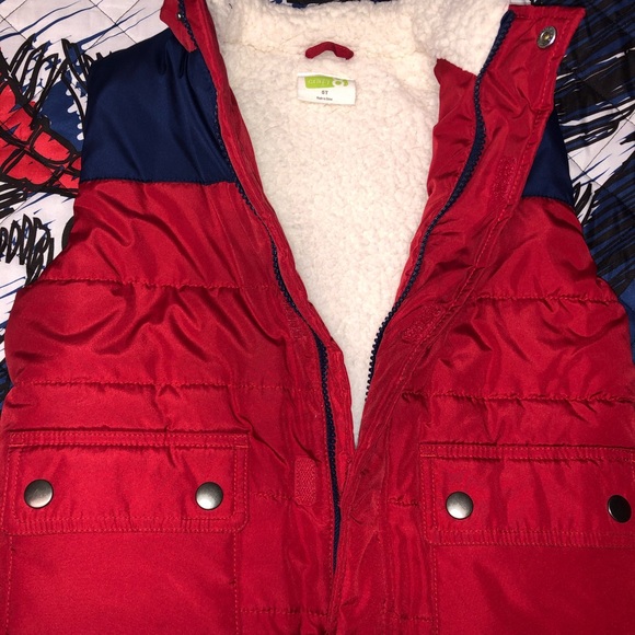 Red vest boys 5T Gymboree - Picture 2 of 3